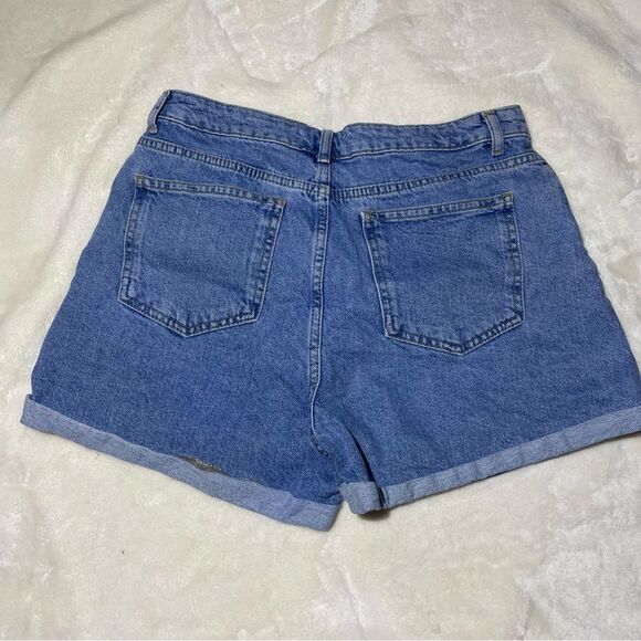 Denim Jean Daisy Embroidered Cuffed Women's Shorts - Picture 2 of 4